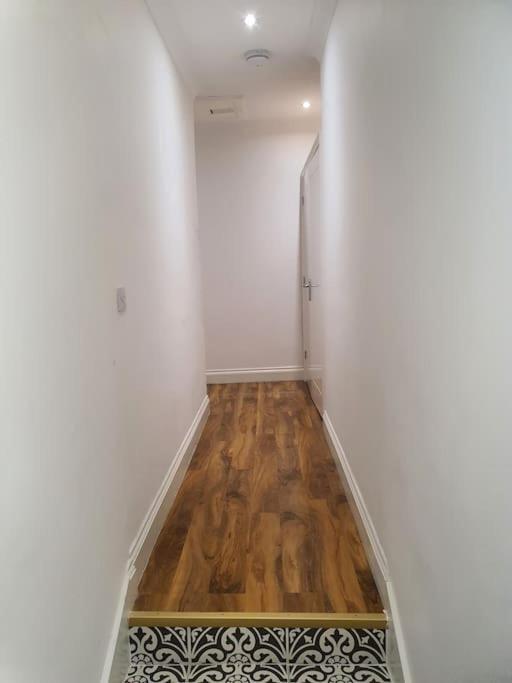 Beautiful Room In Lovely Flat Londres Extérieur photo